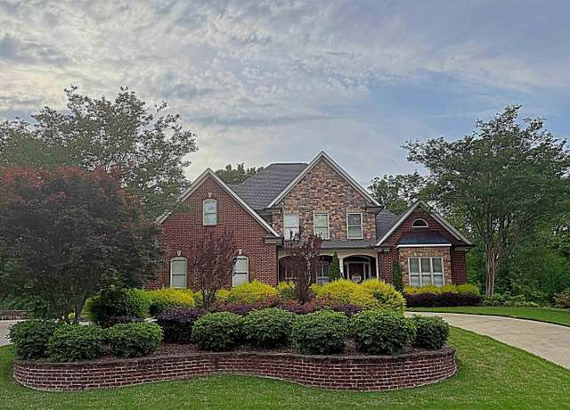 Property at 2577 Oakleaf Cir, Helena, AL 35022, 5 beds, 4 baths