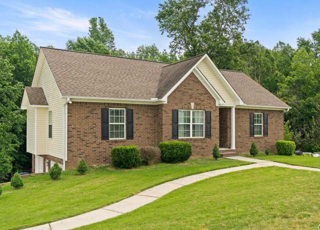 Property at 180 Thornberry Dr, Hayden, AL 35079, 3 beds, 2 baths