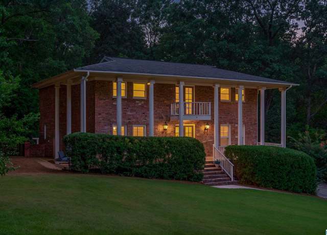 Property at 3411 Stoneleigh Dr, Vestavia Hills, AL 35223, 4 beds, 3.5 baths