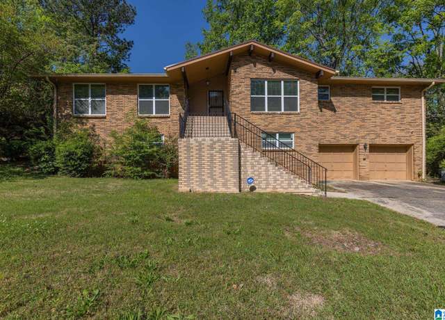 Property at 1044 6th Pl W, Birmingham, AL 35204, 5 beds, 3 baths