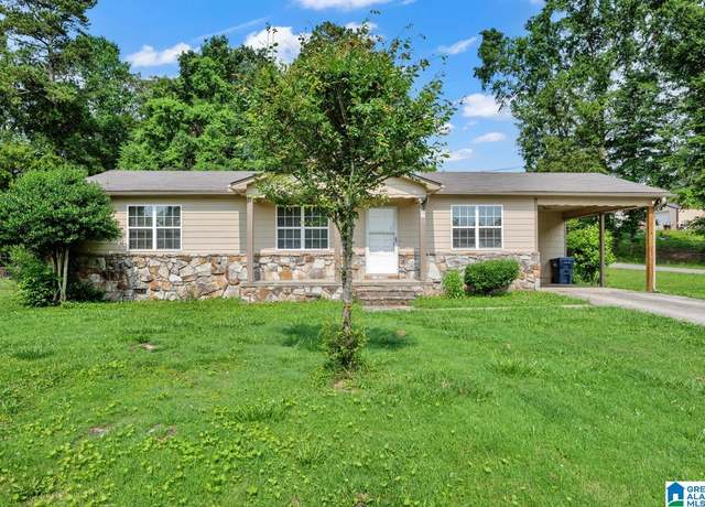 Property at 8 Fieldview Dr, Oneonta, AL 35121, 3 beds, 1.5 baths