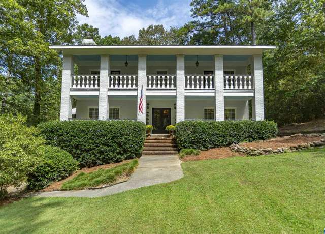 Property at 2722 Old Trce, Mountain Brook, AL 35243, 5 beds, 3.5 baths