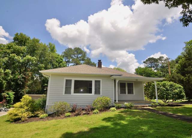 Property at 806 SW 4th Ave, Cullman, AL 35055, 2 beds, 2 baths