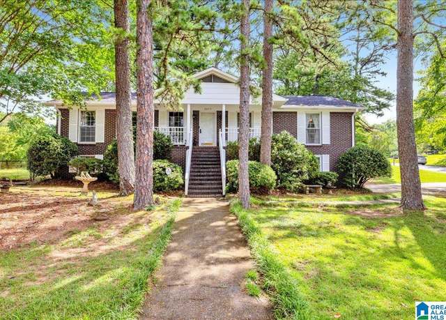 Property at 2015 4th St NE, Center Point, AL 35215, 3 beds, 2 baths
