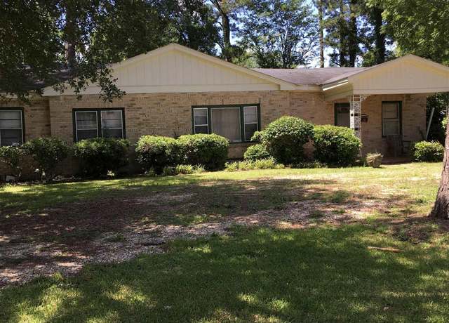 Property at 1212 9th Ave, Selma, AL 36703, 5 beds, 5 baths