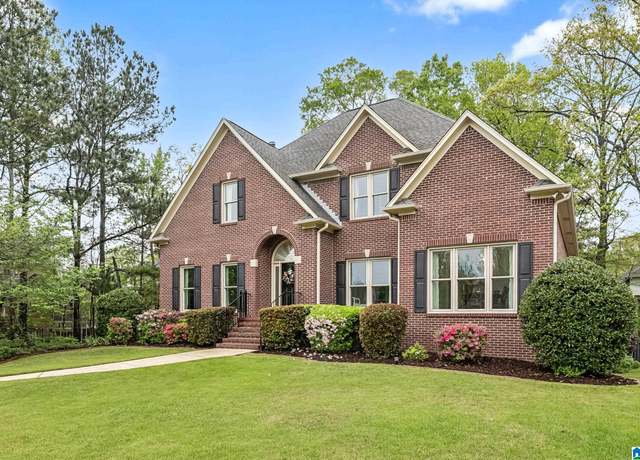 Property at 5006 Aberdeen Way, Hoover, AL 35242, 5 beds, 4.5 baths