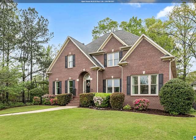Property at 5006 Aberdeen Way, Hoover, AL 35242, 5 beds, 4.5 baths
