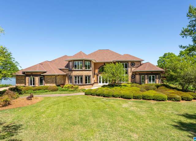 Property at 267 Shelton Shores Dr, Talladega, AL 35160, 5 beds, 7.5 baths