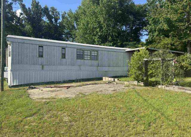 Property at 114 County Road 934, Phenix City, AL 36870, 3 beds, 1 bath