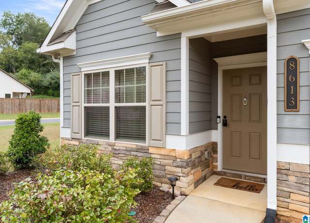 Property at 8613 Clarke Ln, Leeds, AL 35094, 3 beds, 2.5 baths