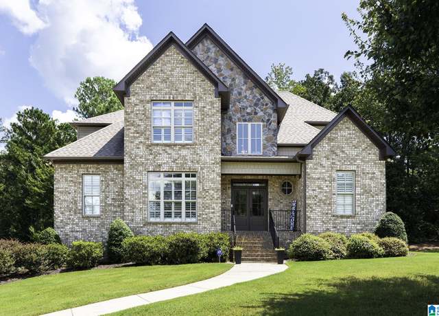 Property at 212 Grey Oaks Dr, Pelham, AL 35124, 5 beds, 3.5 baths