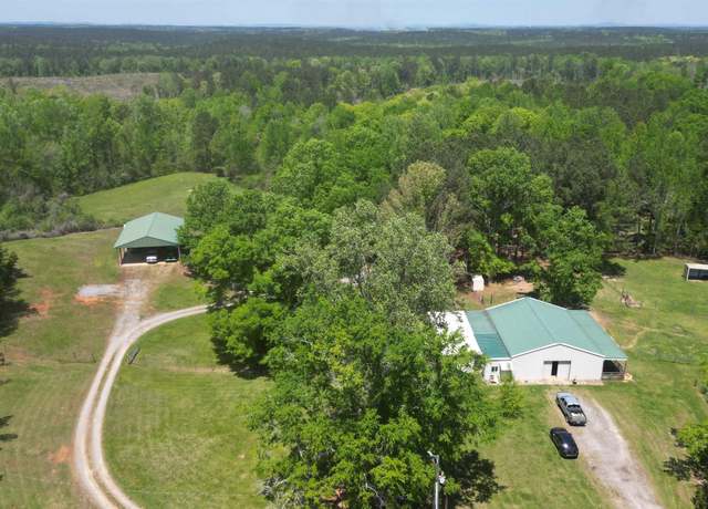 Property at 1406 Highway 22, Alexander City, AL 35010, 3 beds, 3 baths