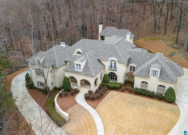 Property at 4035 Saint Charles Dr, Hoover, AL 35242, 5 beds, 7 baths
