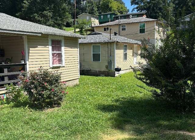 Property at 1107 Cooper St, Tarrant, AL 35217, 3 beds, 1 bath