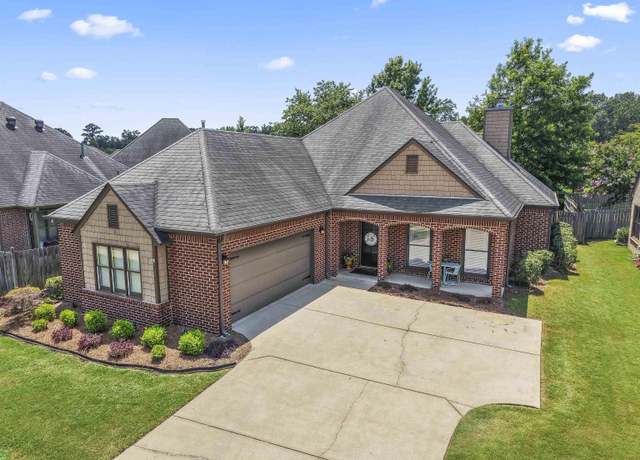 Property at 6220 Bent Brook Dr, Bessemer, AL 35022, 3 beds, 2 baths