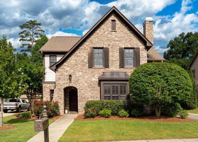 Property at 1363 Oxford Manor Ln, Birmingham, AL 35242, 4 beds, 3 baths