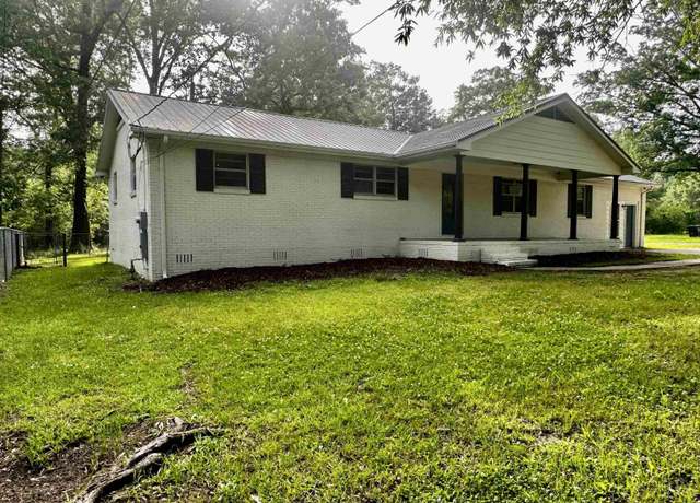 Property at 6365 Pocahontas Rd, Bessemer, AL 35022, 4 beds, 2 baths