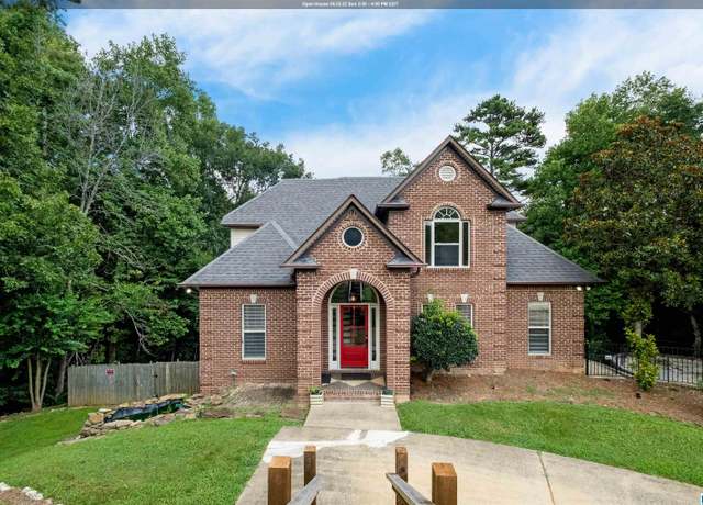 Property at 30 Crestview Way, Trussville, AL 35173, 4 beds, 3.5 baths