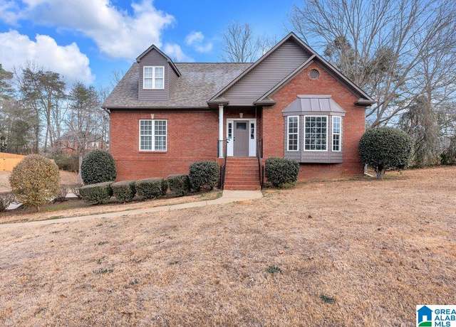 Property at 6565 White Oak Ln, Hueytown, AL 35023, 5 beds, 2.5 baths
