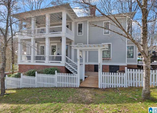 Property at 266 Main St, Hayden, AL 35079, 5 beds, 3.5 baths