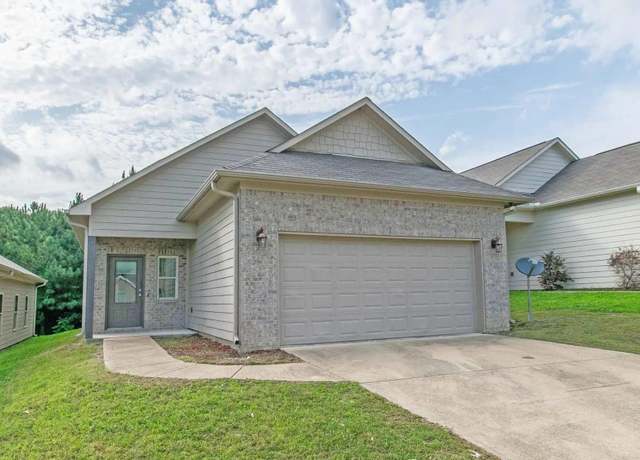 Property at 915 Maple Trce, Odenville, AL 35120, 3 beds, 2 baths