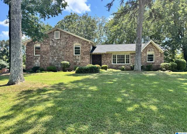 Property at 113 Fox Hill Dr, Center Point, AL 35215, 3 beds, 2 baths