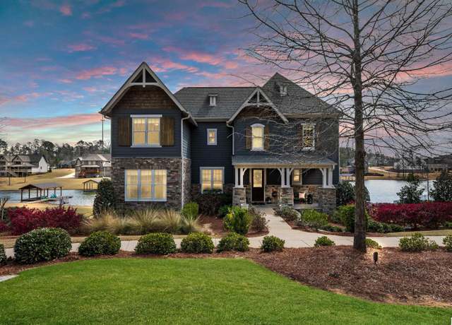 Property at 2016 Blackridge Rd, Hoover, AL 35244, 5 beds, 5.5 baths
