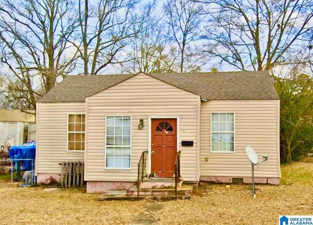 Property at 1525 Jean St, Montgomery, AL 36107, 2 beds, 1 bath