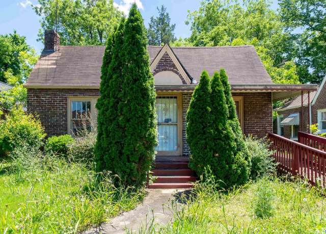 Property at 1809 Saint Charles Ct SW, Birmingham, AL 35211, 3 beds, 1 bath