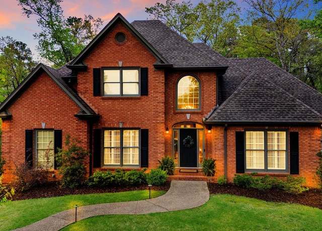 Property at 809 Wood Poppy Ct, Hoover, AL 35244, 4 beds, 4.5 baths