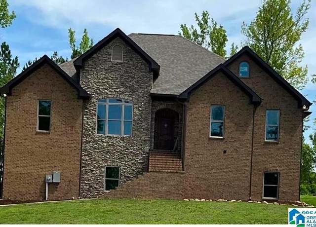 Property at 4242 Jordan Cir, Pinson, AL 35126, 3 beds, 2.5 baths