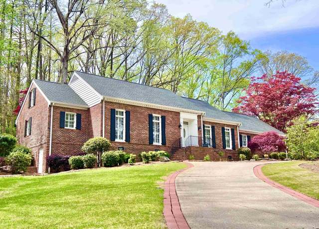 Property at 505 Ridgeway Dr, Alexander City, AL 35010, 4 beds, 3 baths