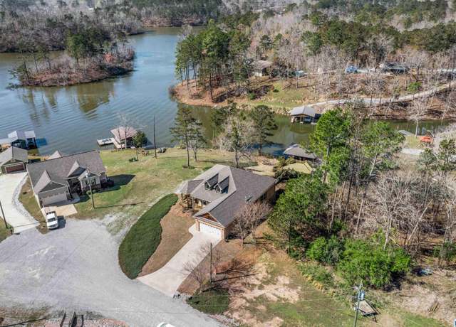 Property at 64 County Road 1024, Clanton, AL 35046, 4 beds, 3 baths