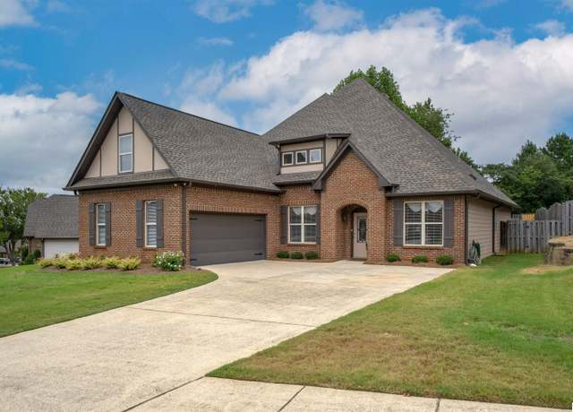 Property at 1255 Mountain Ln, Gardendale, AL 35071, 3 beds, 2 baths