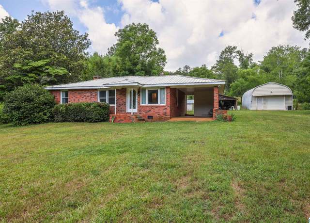 Property at 3223 County Road 82, Lineville, AL 36266, 2 beds, 1.5 baths