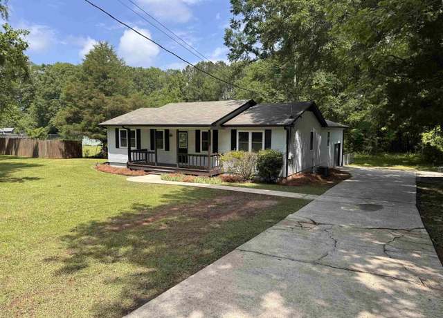 Property at 907 Burnt Pine Dr, Maylene, AL 35114, 4 beds, 3 baths