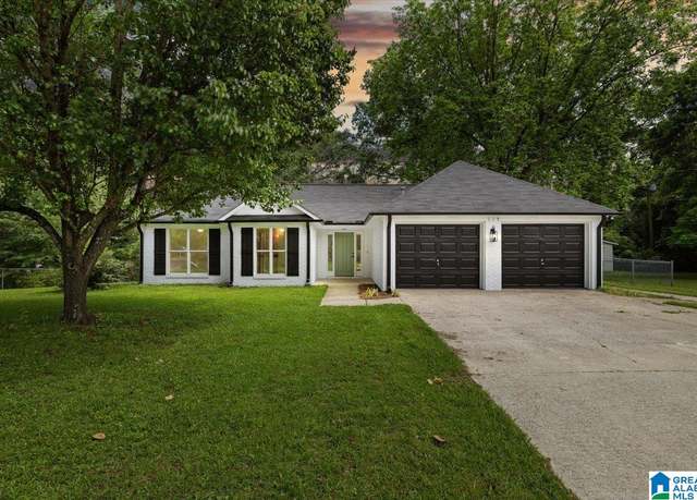Property at 119 Oxmoor Rd, Homewood, AL 35209, 3 beds, 2 baths