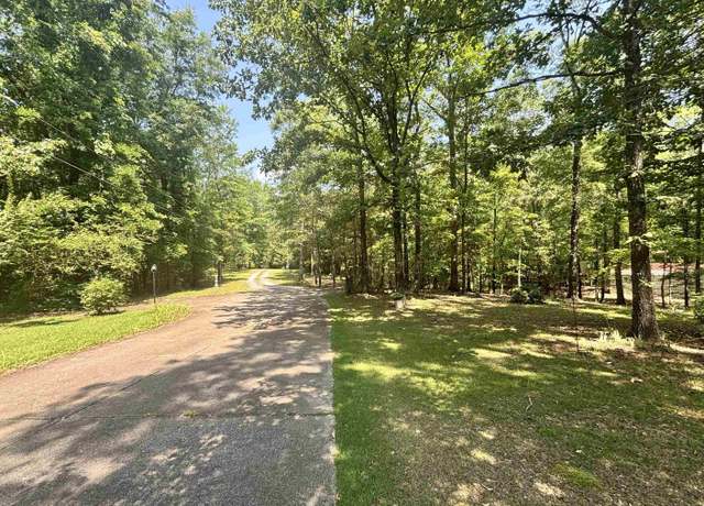 Property at 2910 Chelsea Rd, Columbiana, AL 35051, 3 beds, 2 baths