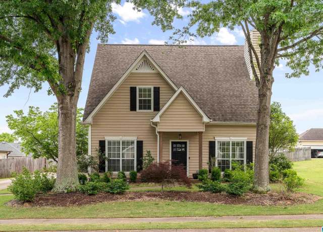 Property at 141 Stonehaven Dr, Pelham, AL 35124, 3 beds, 2 baths