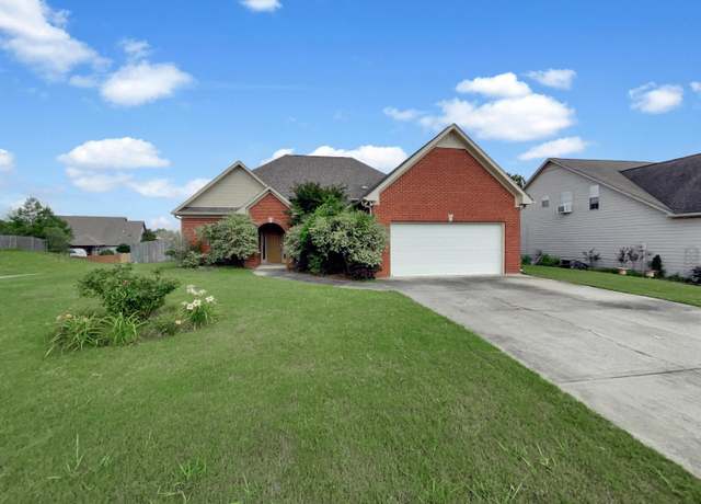 Property at 458 Waterford Dr, Calera, AL 35040, 3 beds, 2 baths