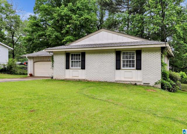 Property at 443 Argonne Dr, Center Point, AL 35215, 3 beds, 2 baths
