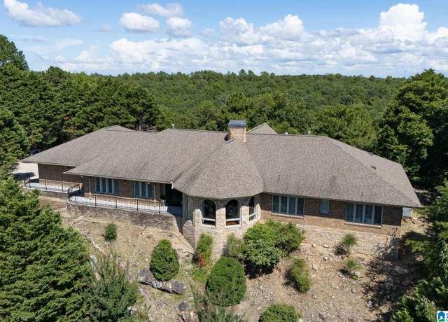 Property at 101 Oxford Way, Pelham, AL 35124, 5 beds, 3.5 baths