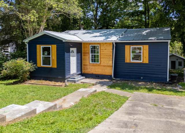 Property at 428 Pine Ln, Anniston, AL 36206, 3 beds, 2 baths