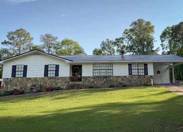 Property at 632 Bernard Couch Dr, Anniston, AL 36207, 4 beds, 2 baths