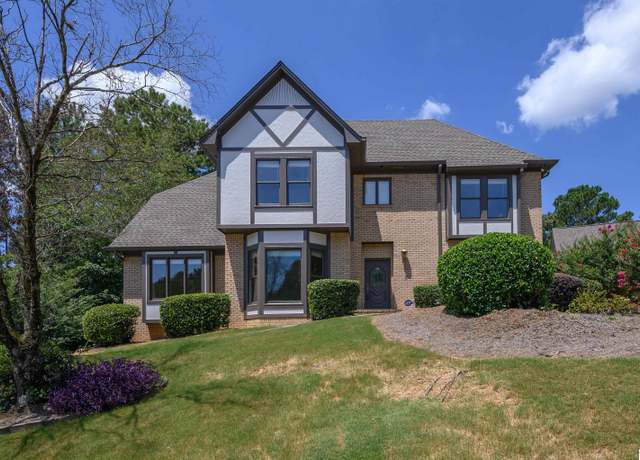 Property at 1009 Lake Point Ln, Hoover, AL 35244, 4 beds, 3.5 baths