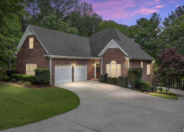 Property at 43 Dogwood Dr, Calera, AL 35040, 3 beds, 3.5 baths