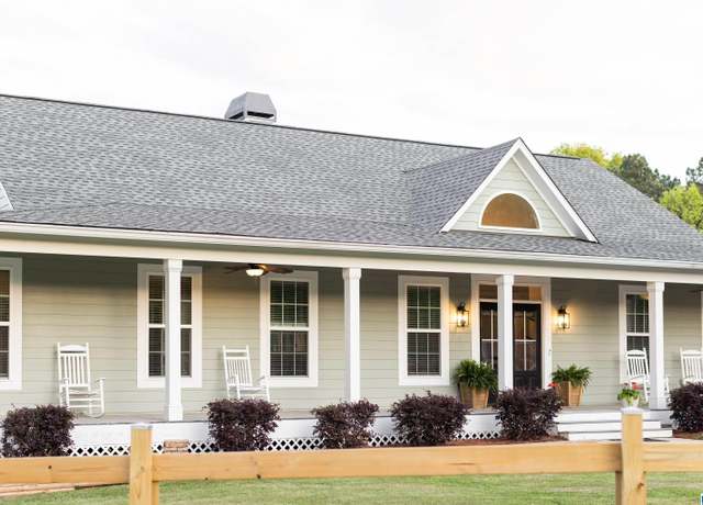 Property at 10770 Highway 55, Chelsea, AL 35043, 4 beds, 2 baths