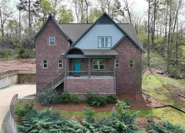 Property at 6801 Ivy Way, Trussville, AL 35173, 4 beds, 3.5 baths