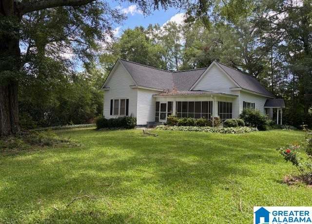 Property at 104 NE 1st St, Wedowee, AL 36278, 2 beds, 1.5 baths