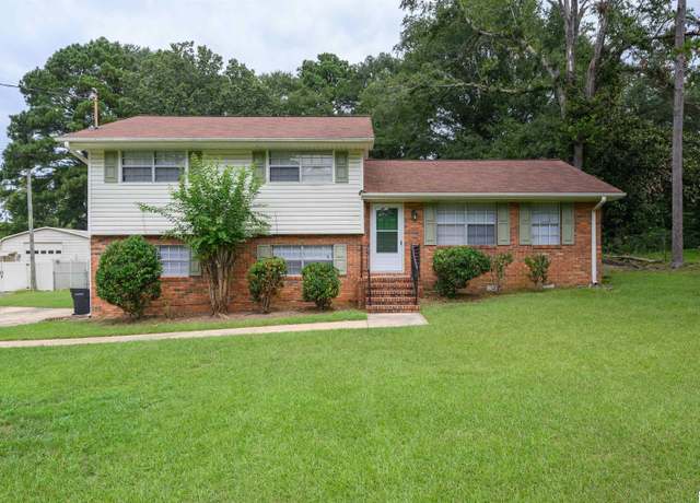 Property at 29 Monte Tierra Trl, Alabaster, AL 35007, 4 beds, 2.5 baths